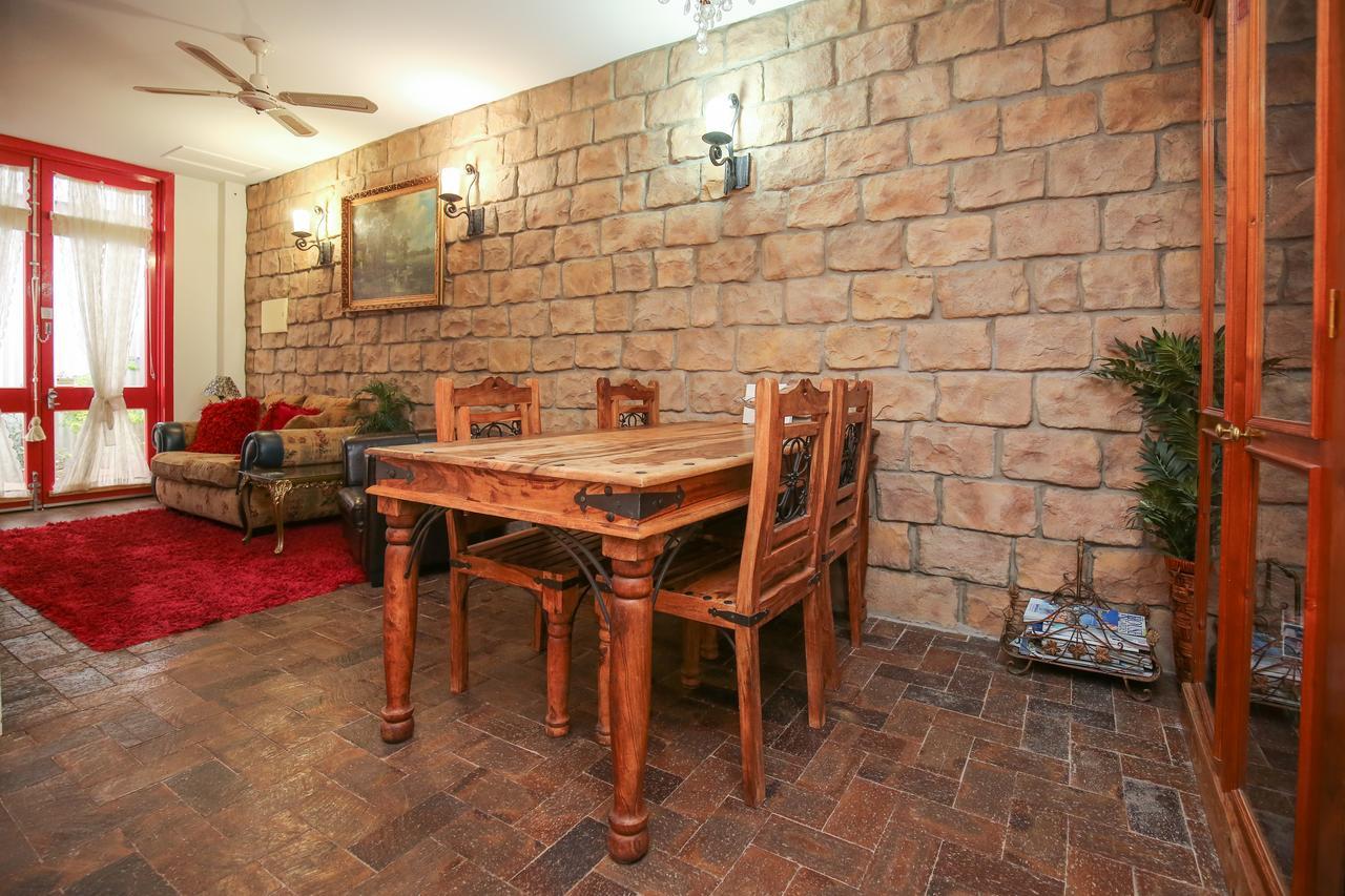 The Stable On Olive